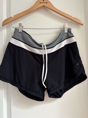 Source Unknown Black Athletic Shorts with White Drawstring and Striped Waistband